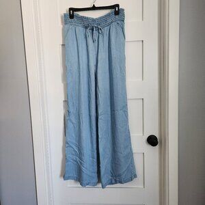High Rise Wide Leg Chambray Denim Pant - Large - NWT